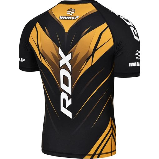Camiseta de compresión de media manga aprobada por IMMAF de RDX en color dorado - Imagen 2
